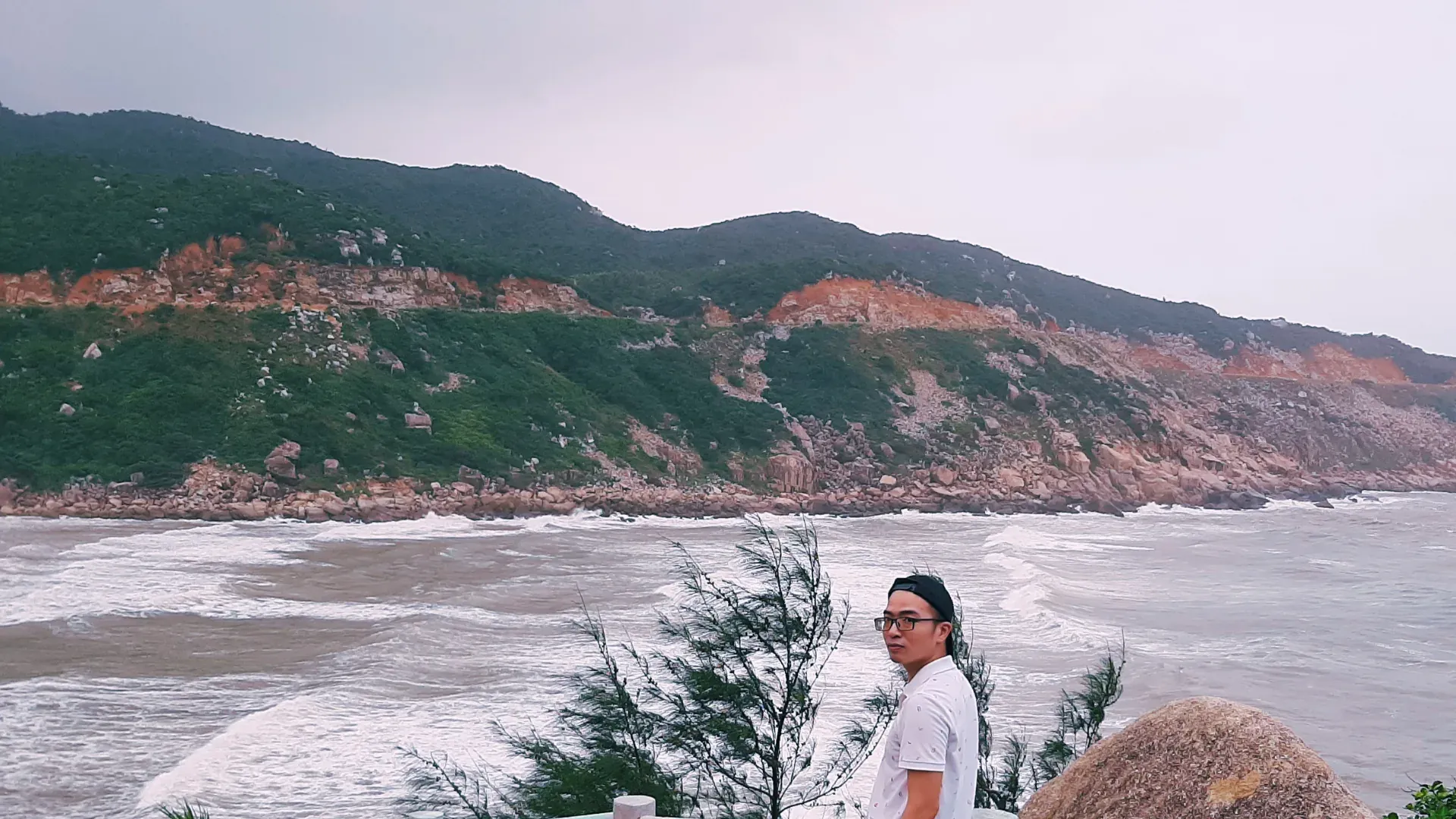 Những ngày mưa ở Xứ Nẫu - Ảnh bìa hành trình